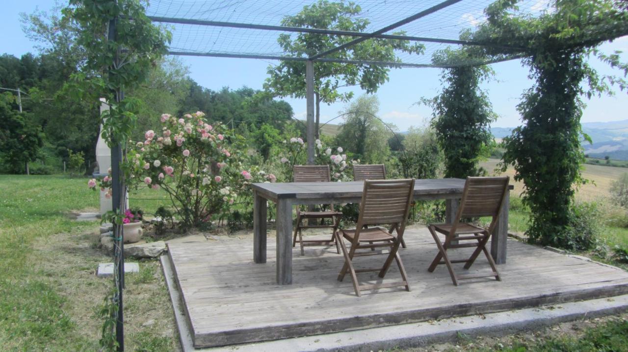 מלון Monte Grimano Terme Casale Le Fontanelle מראה חיצוני תמונה