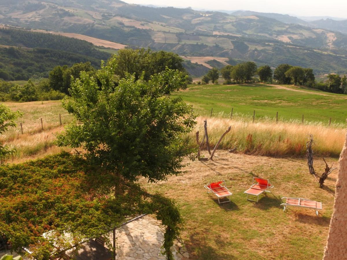 מלון Monte Grimano Terme Casale Le Fontanelle מראה חיצוני תמונה
